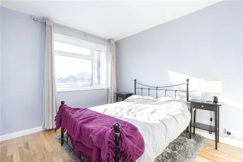 1 bedroom flat for sale, Penrose Street, Walworth, London, SE17