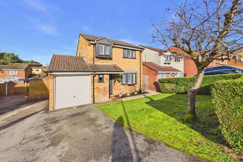 4 bedroom detached house for sale, Bettiscombe Close, Poole, Dorset, BH17