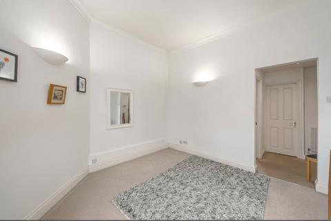 1 bedroom apartment for sale, Northcote Road, London