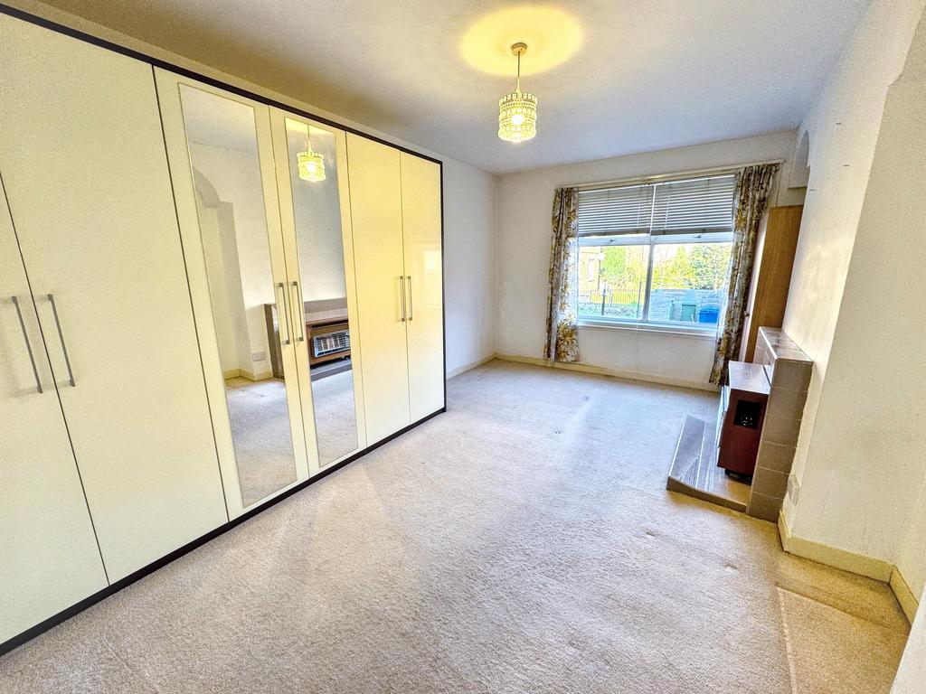 Bedroom 1 (1)