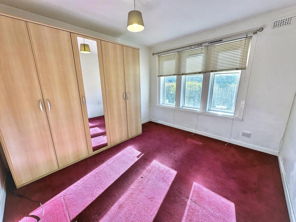 Bedroom 2 (1)