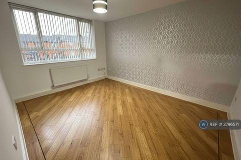 2 bedroom flat to rent, Halebank Road, Widnes, WA8