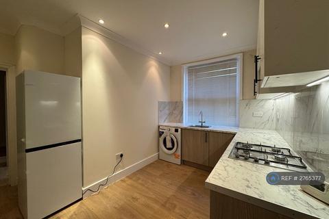 2 bedroom flat to rent, Wandsworth Bridge Road, London, SW6