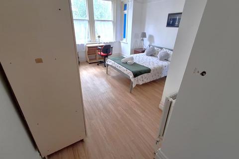 undefined, Dreamwood, Bournemouth, BH8
