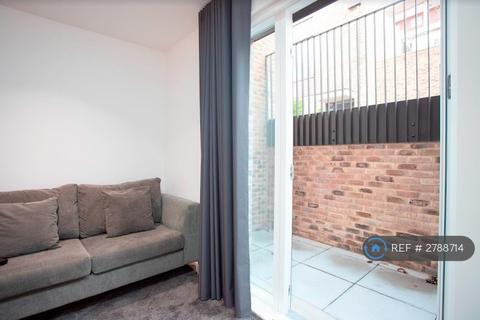 2 bedroom flat to rent, Hand Axe Yard, London, WC1X