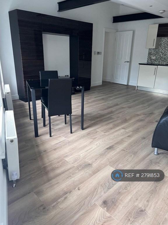 Open Plan Kitchen/Living Area