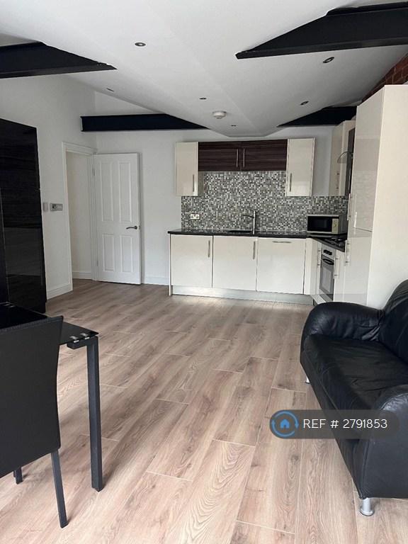Open Plan Kitchen/Living Area