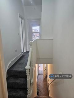 1 bedroom flat to rent, London Road, Grays, RM17