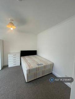 Studio to rent, Brentfield Gardens, London, NW2