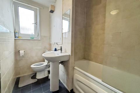 3 bedroom terraced house for sale, Grange Road, London E13