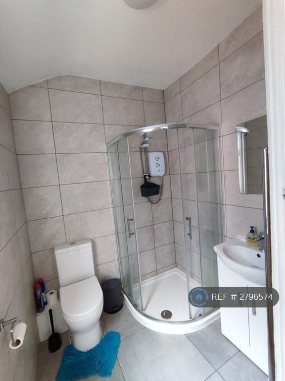 Upstairs Bathroom