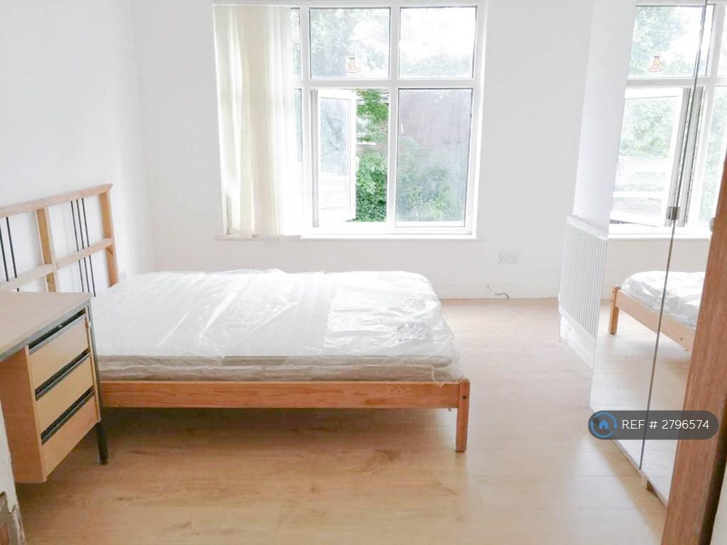 Room4