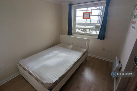 undefined, Alencon Link, Basingstoke, RG21