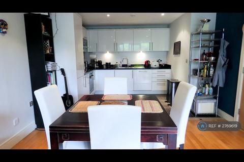 2 bedroom flat to rent, Drayton Park, London, N5