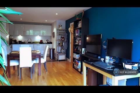 2 bedroom flat to rent, Drayton Park, London, N5