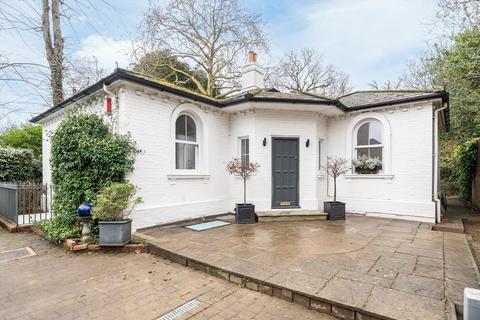 4 bedroom detached house for sale, Wimbledon Park Side, Wimbledon, London SW19
