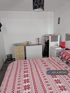 1 bedroom in a flat share to rent, Eltham, London, SE9