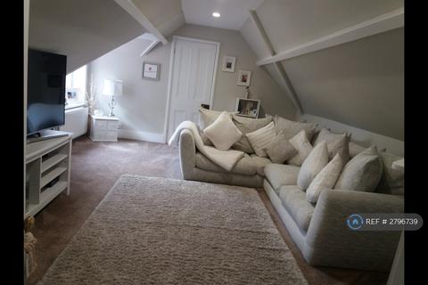 2 bedroom flat to rent, Nalder Hill House, Stockcross, Newbury, RG20