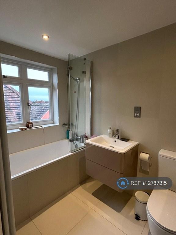 Ensuite Bathroom