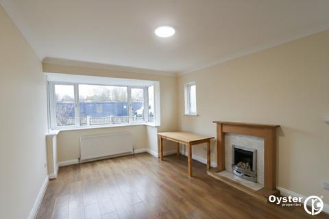 2 bedroom flat to rent, Palmers Road, Palmers Court Palmers Road, N11