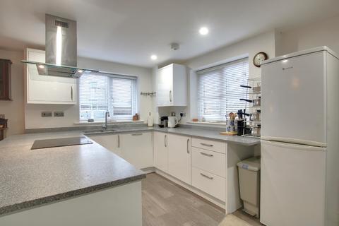 2 bedroom ground floor maisonette for sale, Alma Road, Romsey