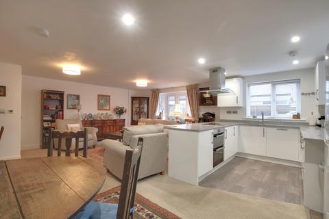 2 bedroom ground floor maisonette for sale, Alma Road, Romsey