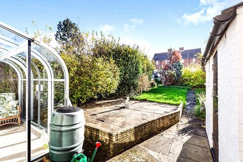 3 bedroom house to rent, Dene Holm Road, Gravesend DA11
