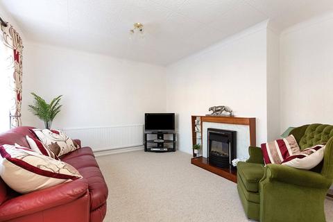 3 bedroom house to rent, Dene Holm Road, Gravesend DA11