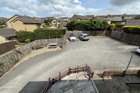 undefined, Ling Park Avenue, Wilsden BD15