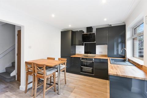 undefined, Farriers Road, Epsom