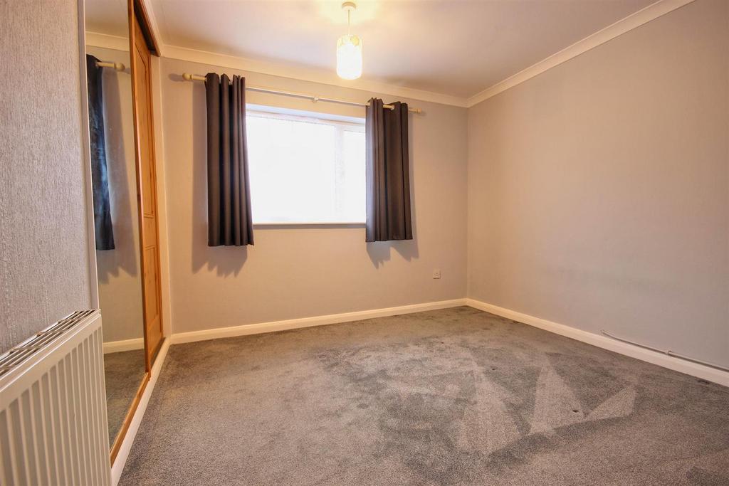 Bedroom 3 (rear)