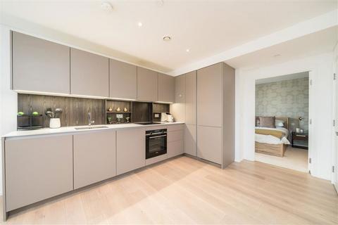 2 bedroom flat to rent, York Place, London SW11