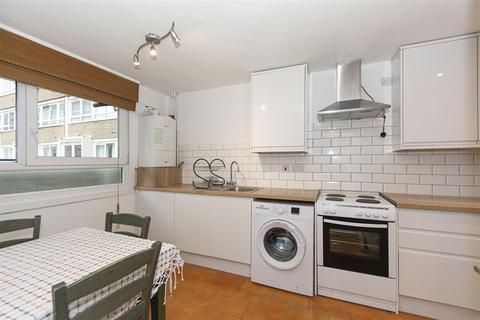 Yelverton Road, Battersea SW11