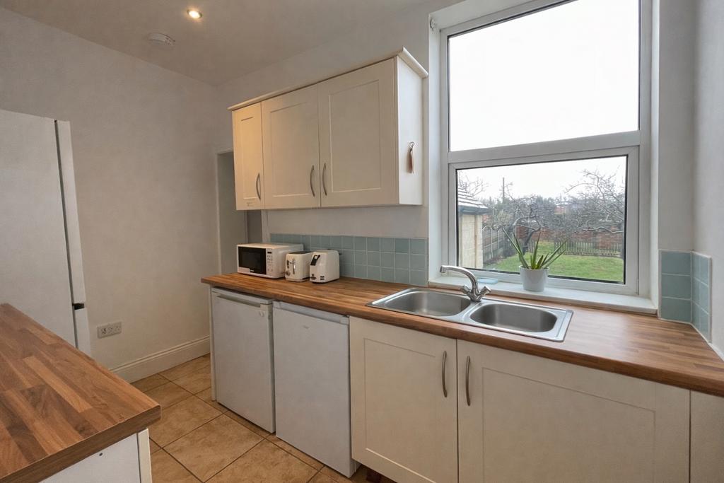 Kitchen `