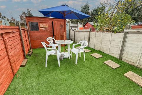 undefined, Merton Road, Watford, WD18