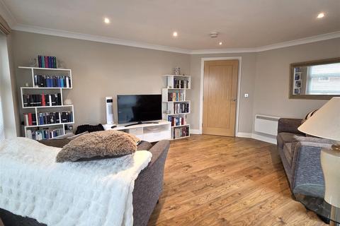 2 bedroom apartment for sale, Bailey Avenue, Lytham St Annes