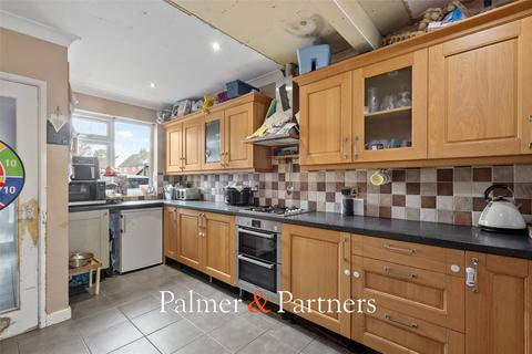 4 bedroom terraced house for sale, De Burgh Road, Lexden, Colchester, Essex, CO3