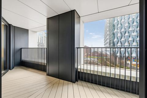 3 bedroom flat to rent, One Linear Place, Nine Elms, London, SW11