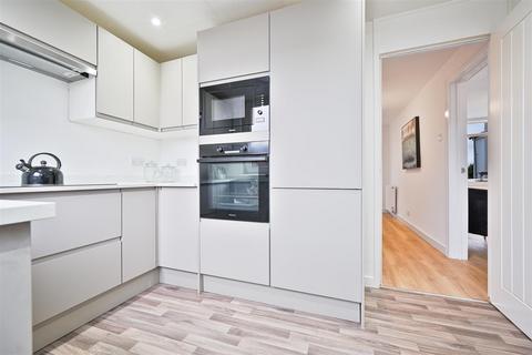 3 bedroom terraced house for sale, St. Leonard Street, Lanark