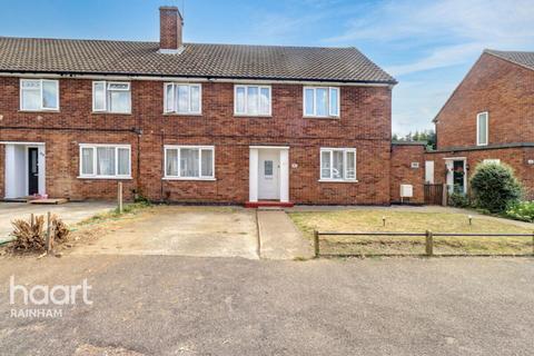 2 bedroom maisonette for sale, Bader Way, Rainham