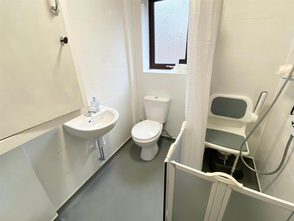 Ground floor shower room.jpg