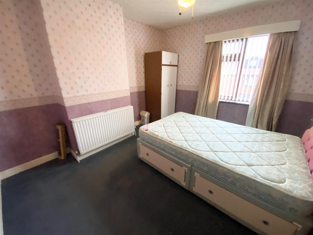 Bedroom front.jpg