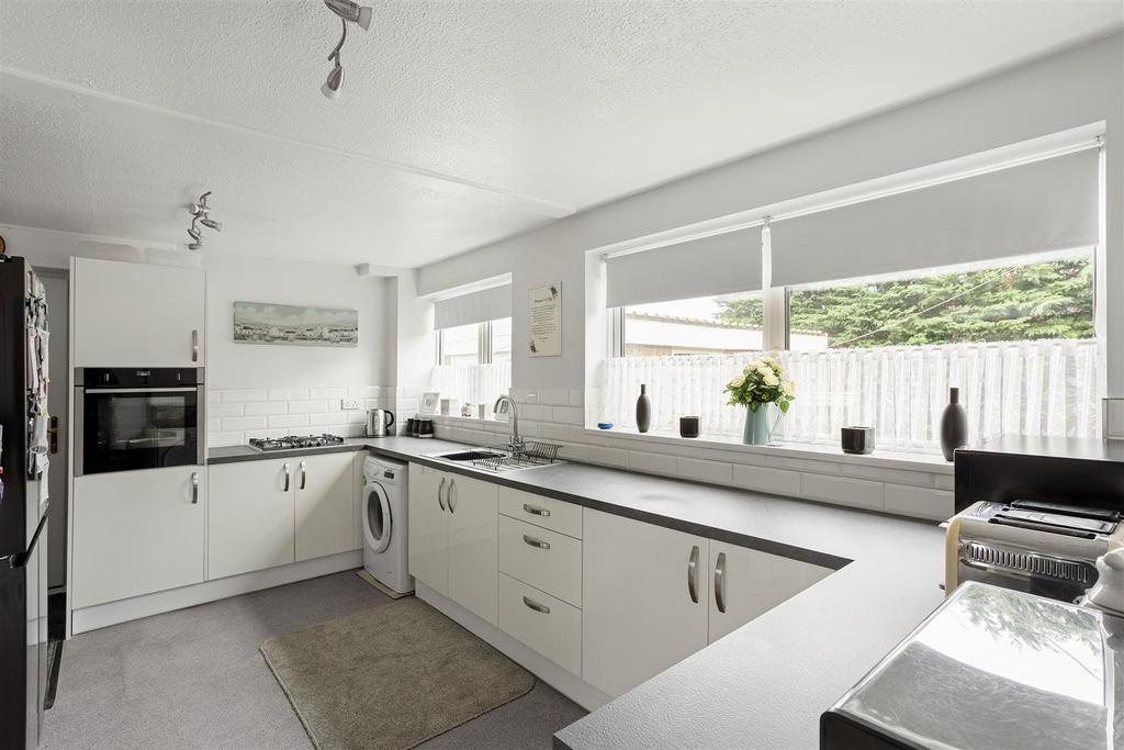 24 Ryedale Close-20[1].jpg