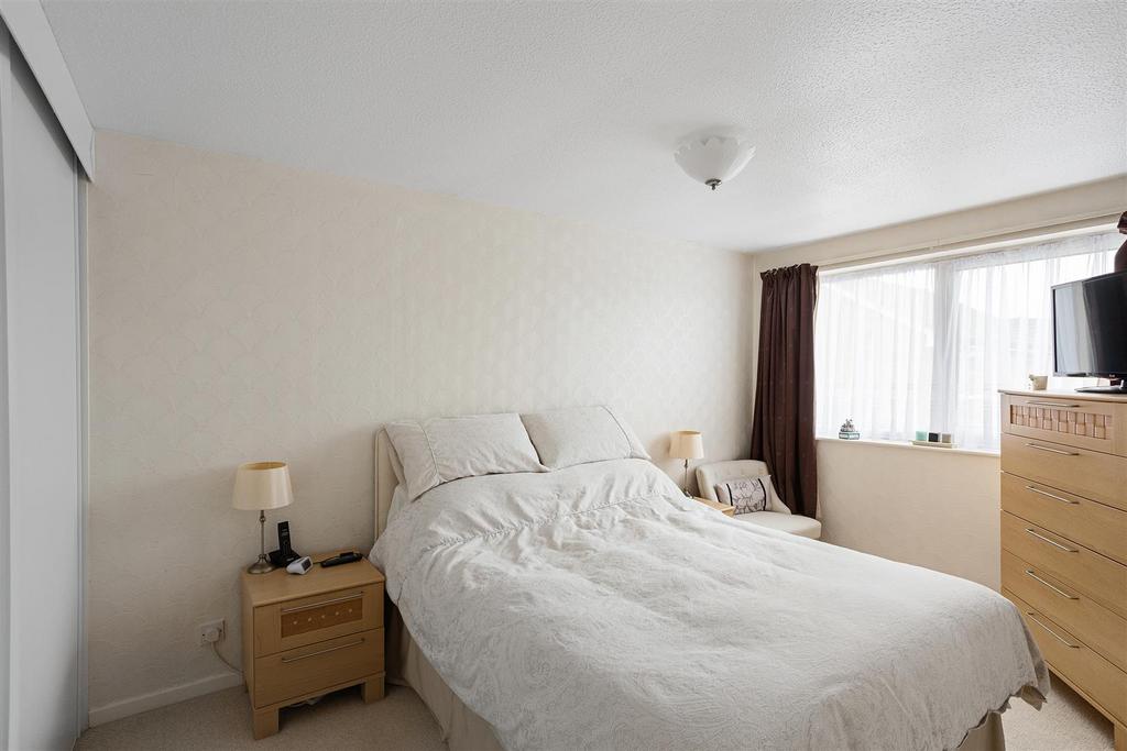 24 Ryedale Close-10[1].jpg