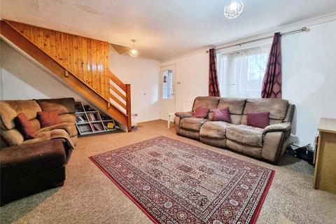 3 bedroom terraced house to rent, St. Edmunds Way, Gillingham ME8