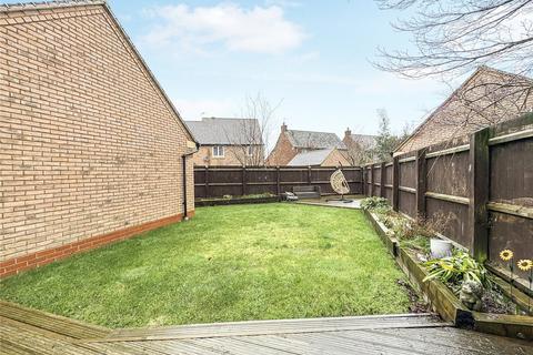 3 bedroom semi-detached house for sale, Vale Close, Loughborough, Leicestershire
