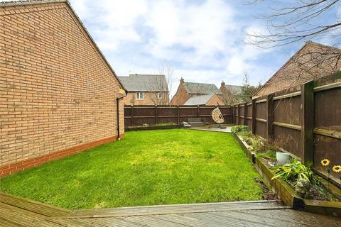 3 bedroom semi-detached house for sale, Vale Close, Loughborough, Leicestershire