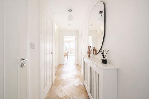 4 bedroom detached house for sale, Magdalene Close, Swindon SN3