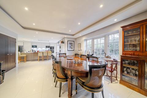 undefined, Mill Hill NW7