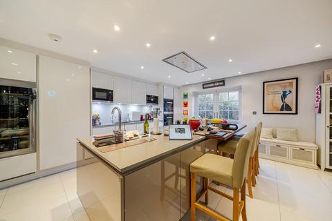 undefined, Mill Hill NW7